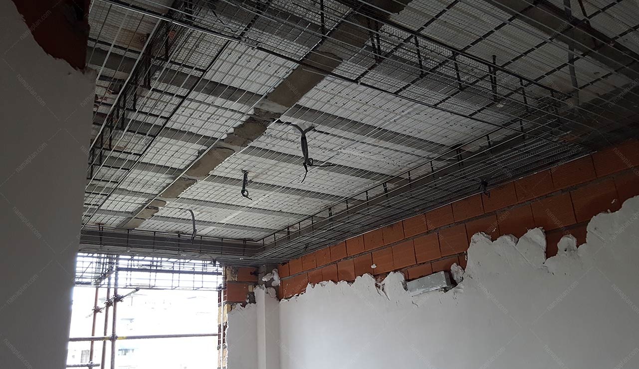 اجرای کاذب روی یونولیت جهت زیر سازی گچکاری سقف